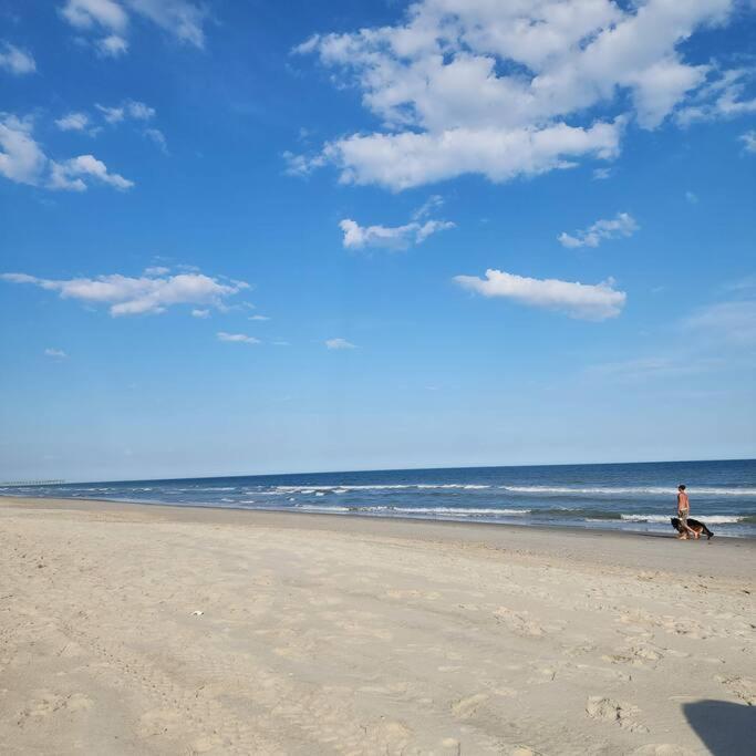 Whole House - Short Walk To The Beach オーシャン・アイル・ビーチ エクステリア 写真
