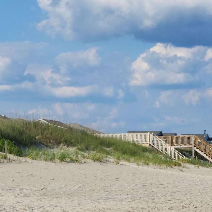 Whole House - Short Walk To The Beach オーシャン・アイル・ビーチ エクステリア 写真